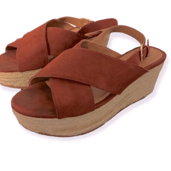 H&M Shoes - ☀️ H&M Wedge Sandals!